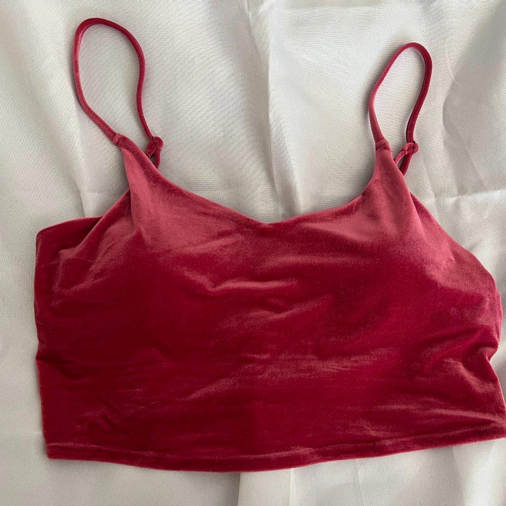 ATHLETA Elation V-Neck Velvet Crop D-DD+, Class Pink